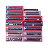 MODEL RAILWAY - COLLECTION OF ASSORTED OO GAUGE ROLLING STOCK