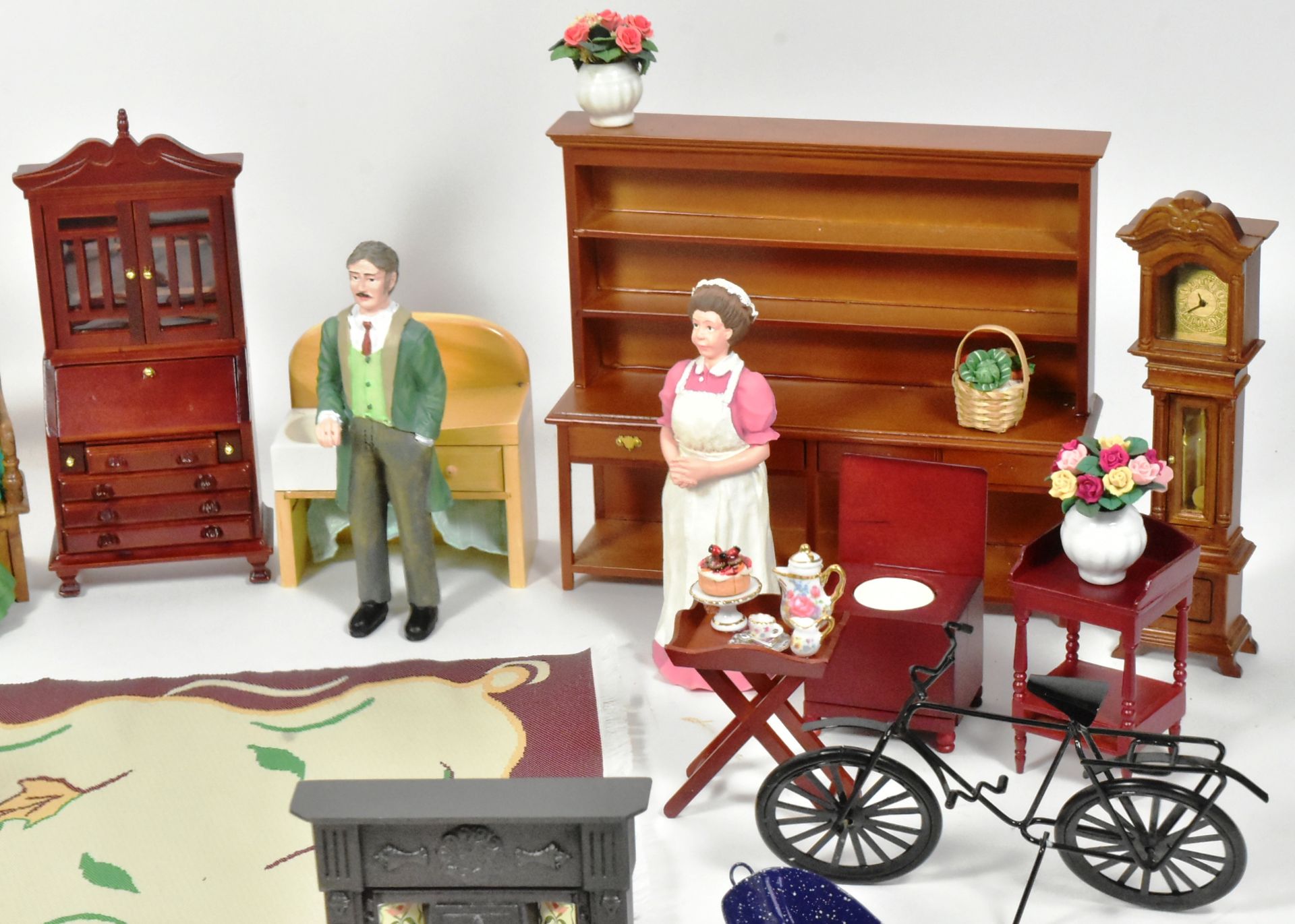 DOLLS HOUSE - LARGE COLLECTION OF DOLL HOUSE FURNITURE - Image 2 of 7