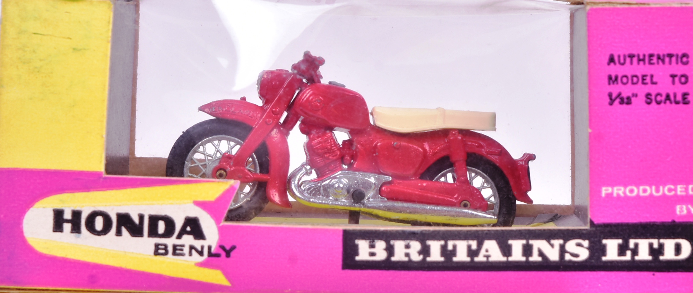 DIECAST - VINTAGE BRITAINS DIECAST MOTORCYCLES - Image 2 of 5