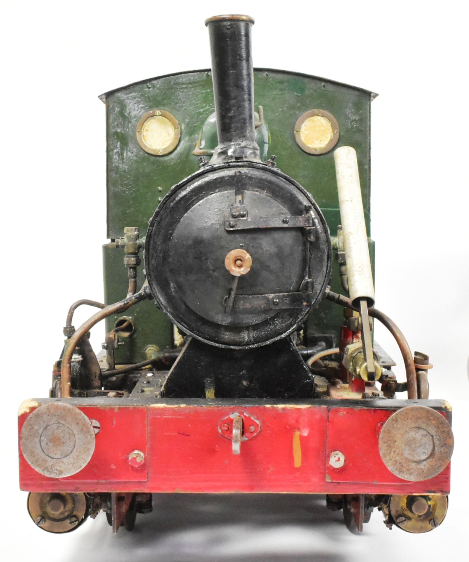 5" GAUGE LOCOMOTIVE - ' LUNDY ' - 0-4-0 LIVE STEAM ENGINED LOCO - Image 10 of 10