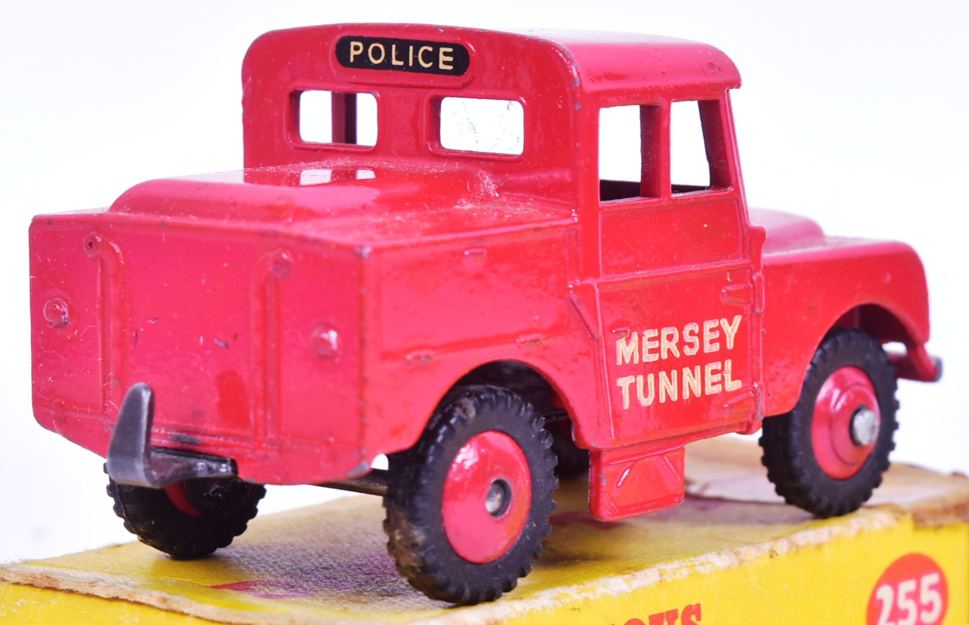 DIECAST - VINTAGE DINKY TOYS MASSEY TUNNEL POLICE VAN & TRAILER - Image 3 of 6