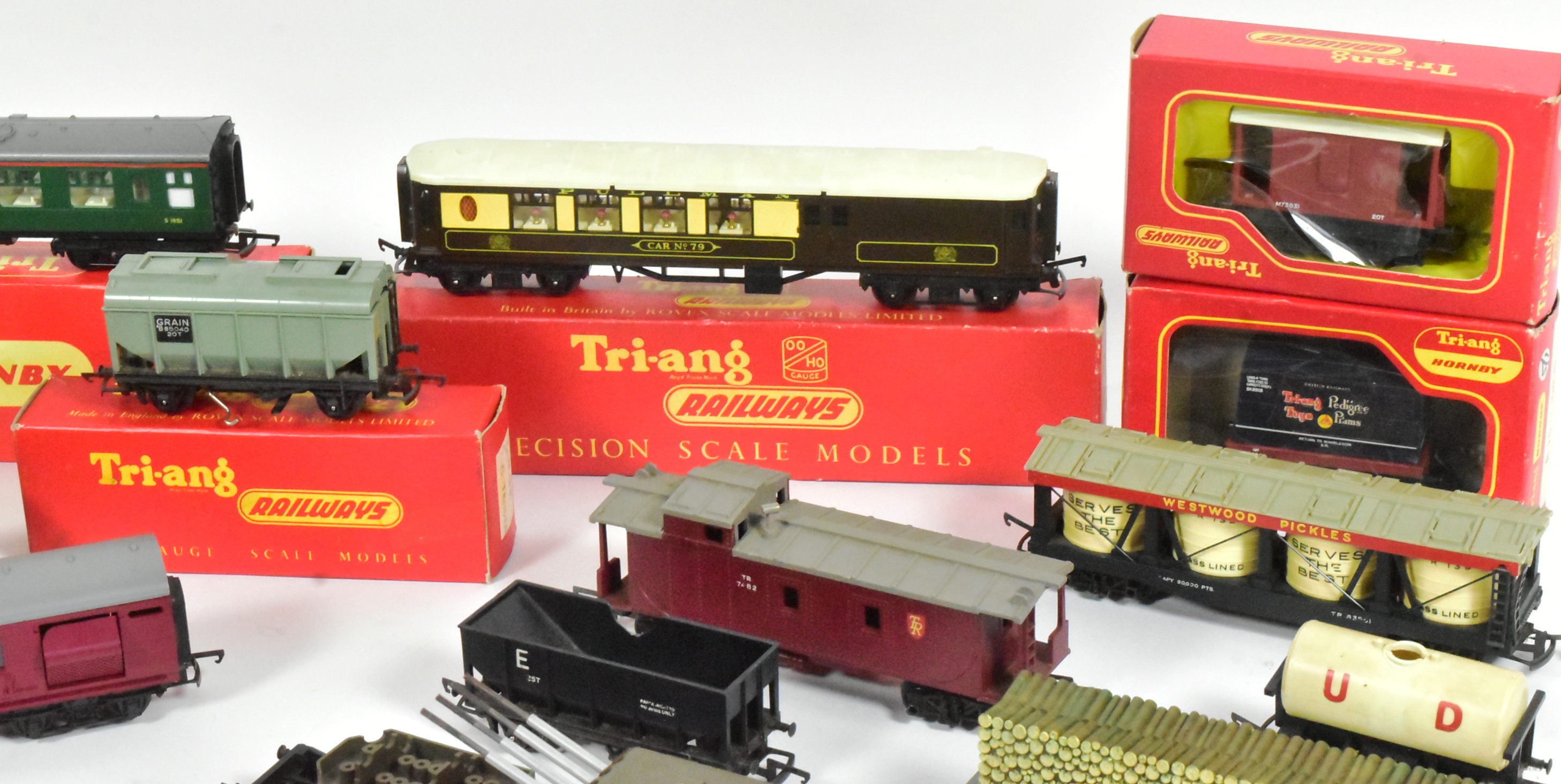 MODEL RAILWAY - COLLECTION OF OO GAUGE ROLLING STOCK - Image 2 of 5