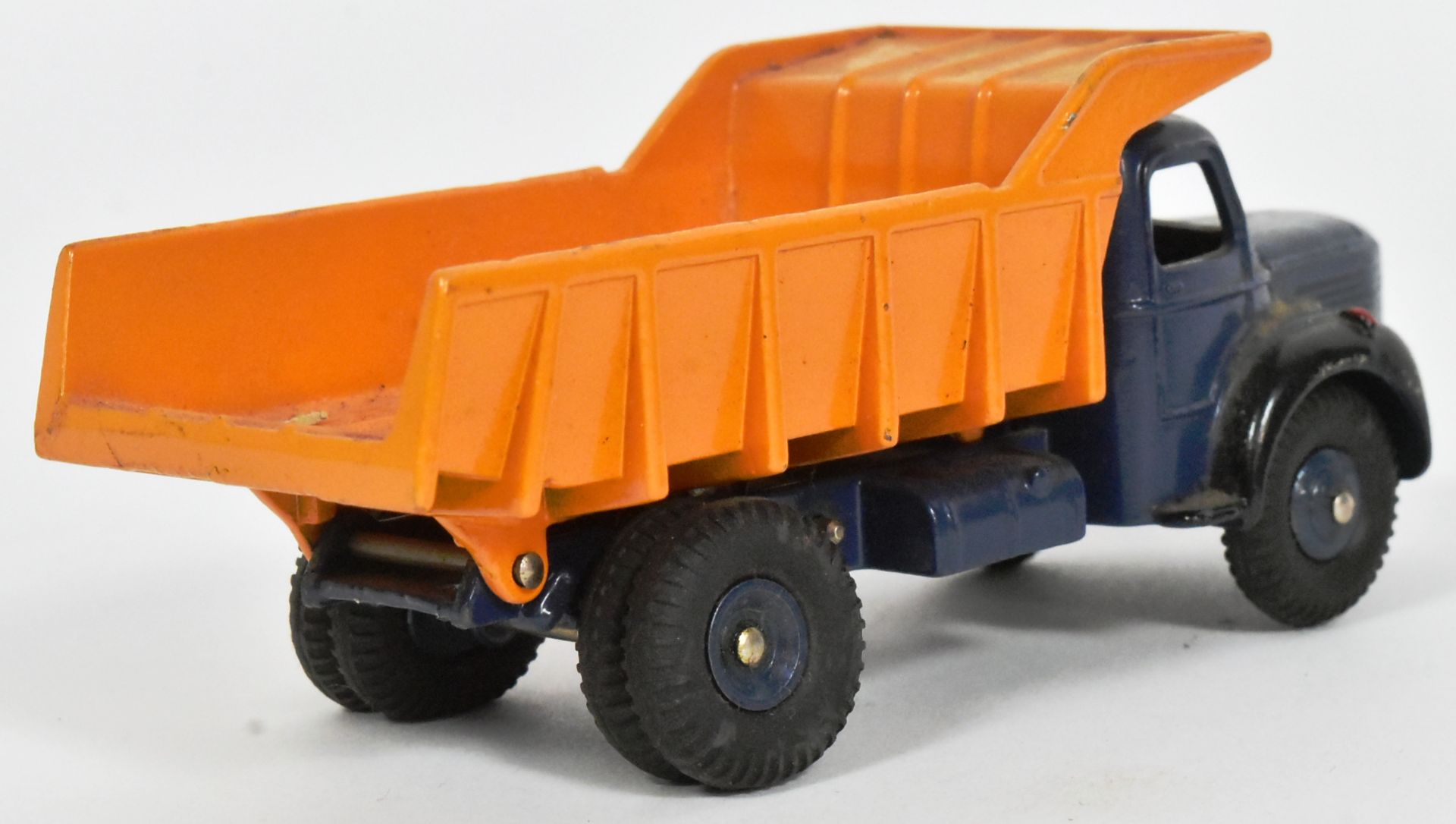 DIECAST - FRENCH DINKY TOYS - FIRE RESCUE & DUMPSTER TRUCK - Image 5 of 7