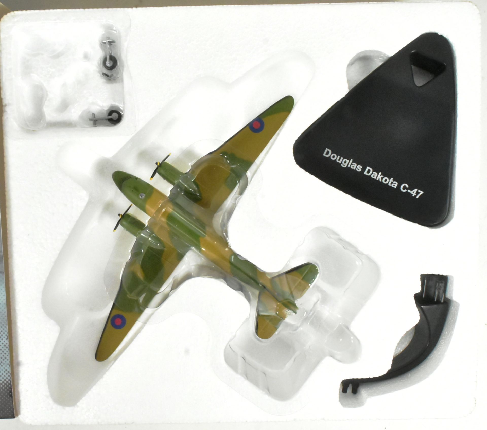 DIECAST - AVIATION INTEREST DIECAST MODELS - Bild 5 aus 5