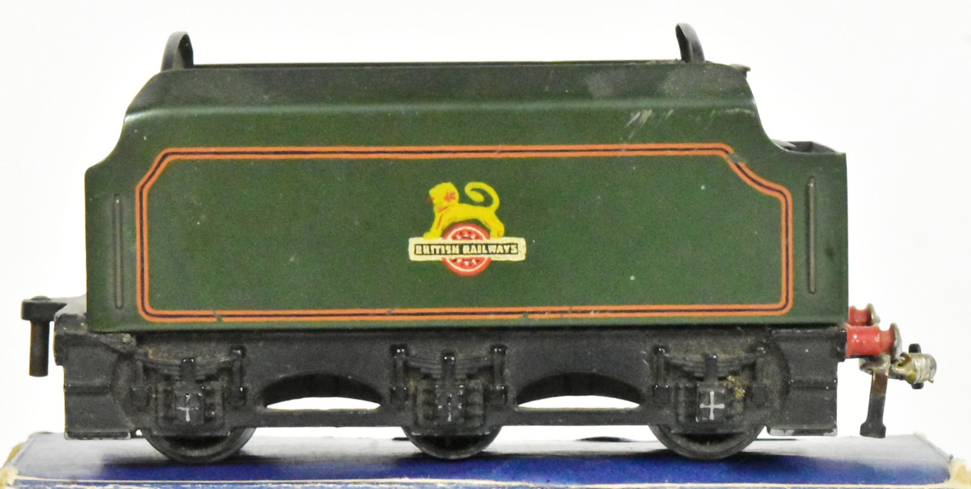 MODEL RAILWAY - TWO VINTAGE HORNBY DUBLO OO GAUGE LOCOMOTIVES - Bild 4 aus 5