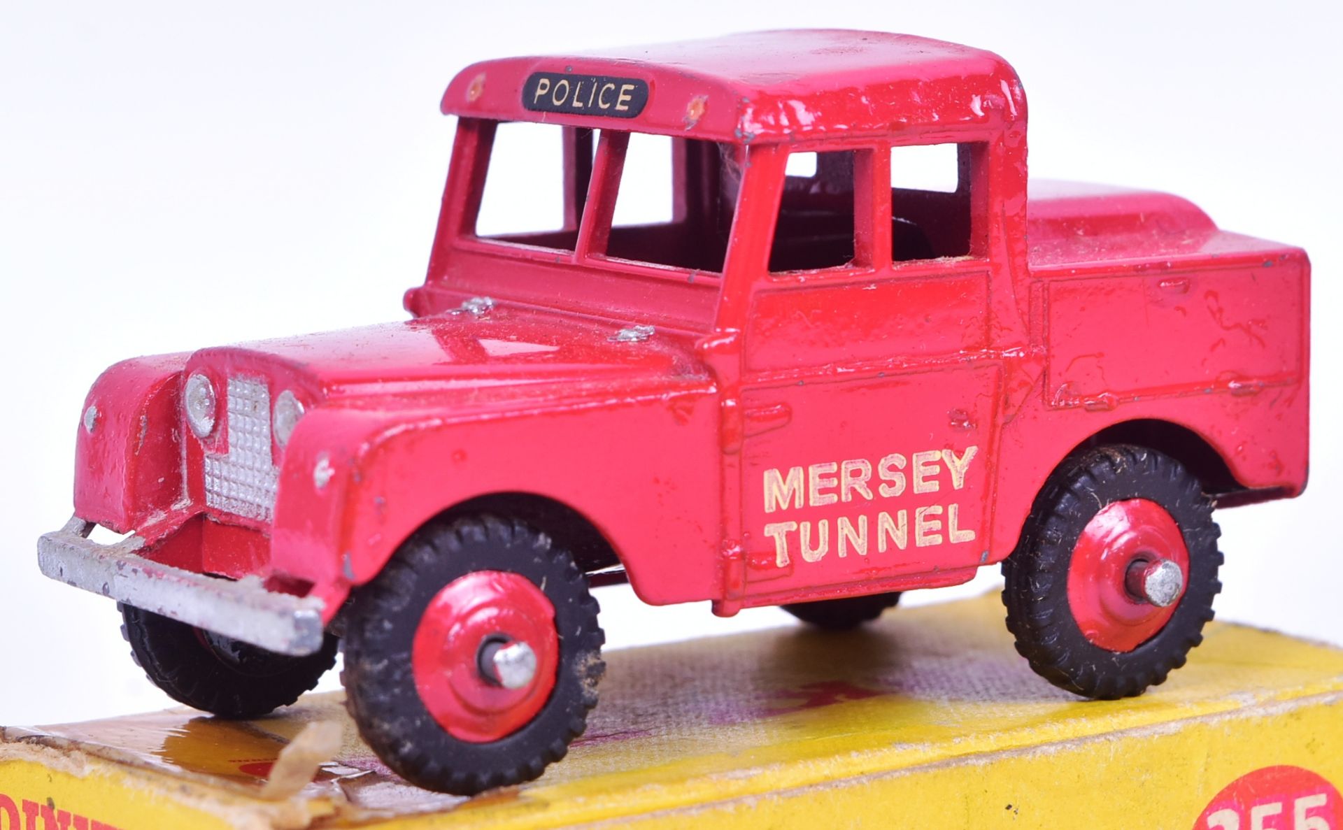 DIECAST - VINTAGE DINKY TOYS MASSEY TUNNEL POLICE VAN & TRAILER - Bild 2 aus 6