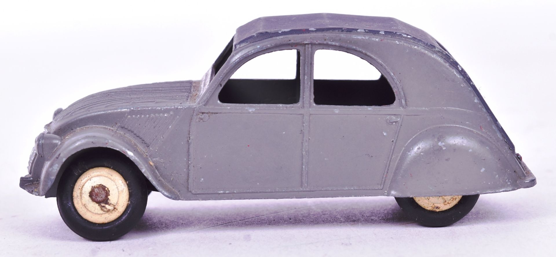 DIECAST - FRENCH DINKY TOYS - CITROEN 2CV - Image 2 of 5