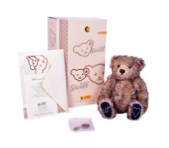 TEDDY BEARS - STEIFF BUCKINGHAM BEAR