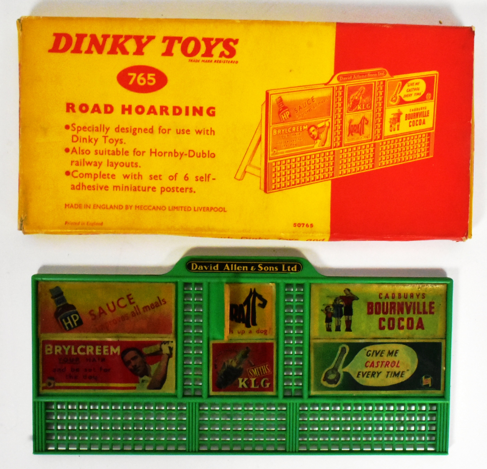 DIECAST - VINTAGE CORGI & DINKY TOYS ACCESSORIES - Image 2 of 4