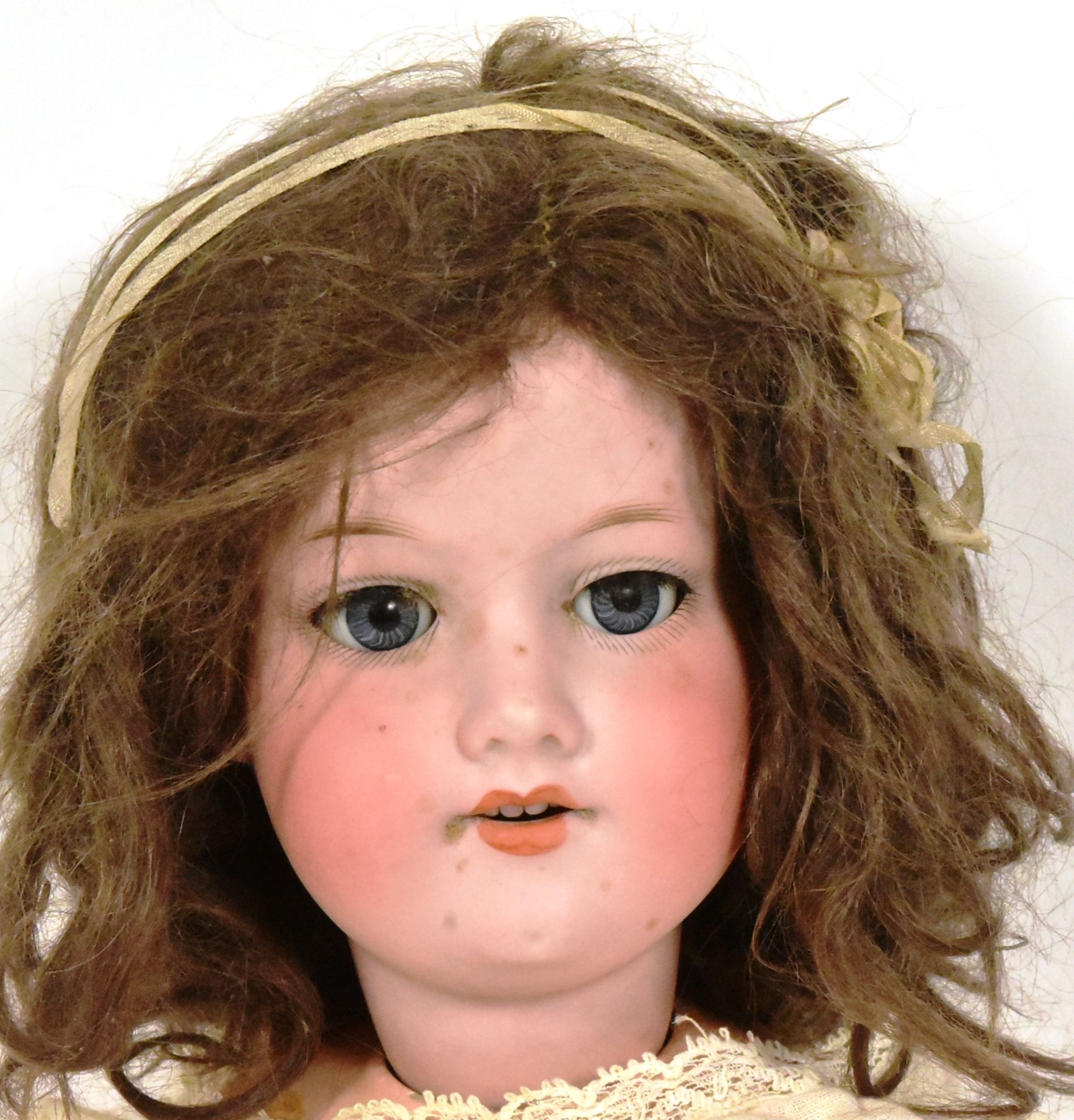 ARMAND MARSEILLE - 390N ANTIQUE BISQUE HEADED DOLL - Image 2 of 5