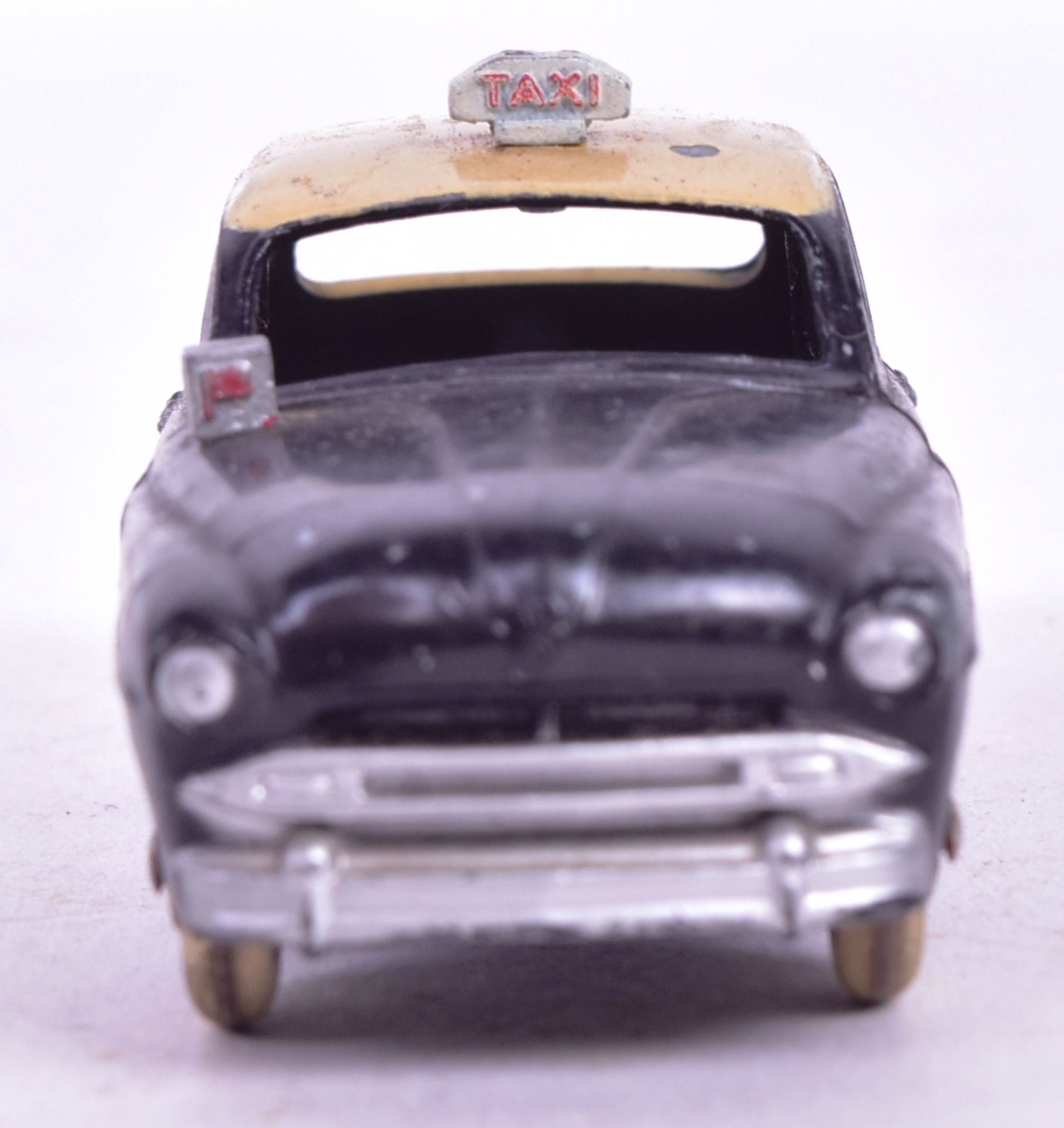 DIECAST - FRENCH DINKY TOYS - FORD VEDETTE TAXI - Image 3 of 5