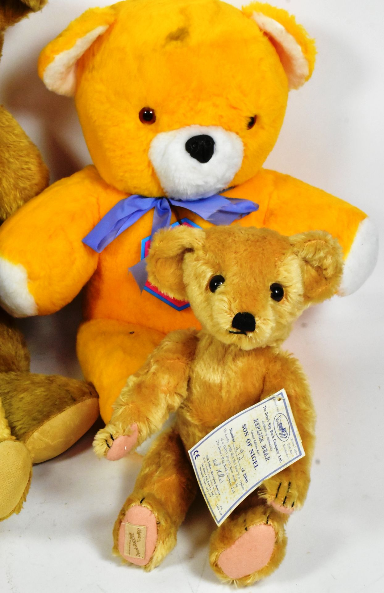 TEDDY BEARS - COLLECTION OF ASSORTED VINTAGE BEARS - Image 4 of 4