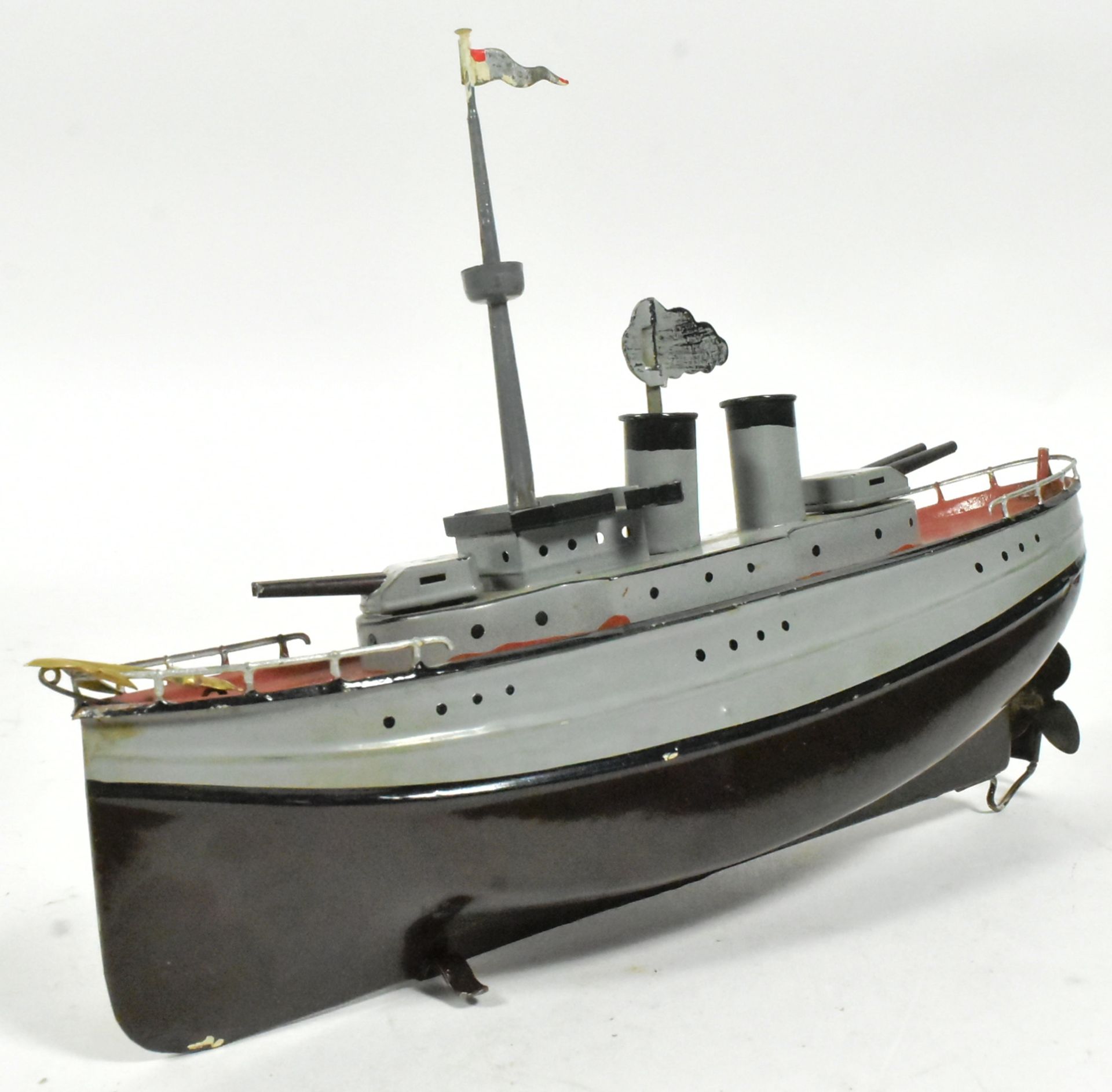 TINPLATE TOYS - VINTAGE FLEISCHMANN TINPLATE CLOCKWORK WARSHIP - Image 3 of 5