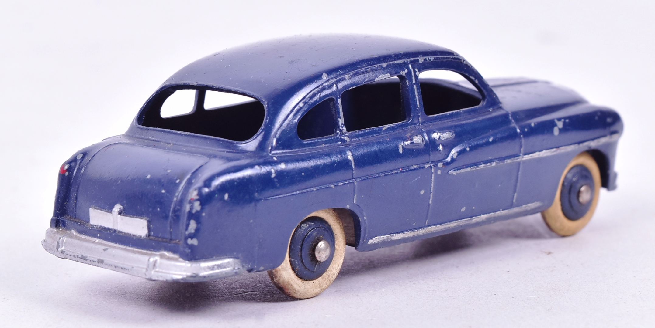 DIECAST - FRENCH DINKY TOYS - FORD VEDETTE - Image 4 of 5