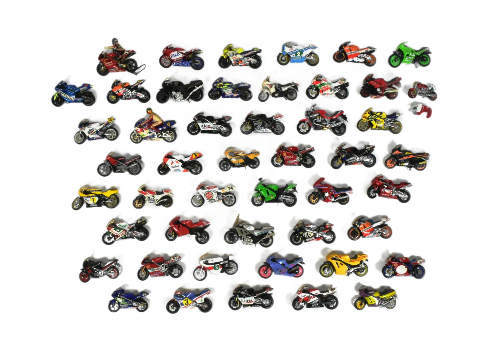 DIECAST - COLLECTION OF 1/24 SCALE DIECAST MOTORCYCLES