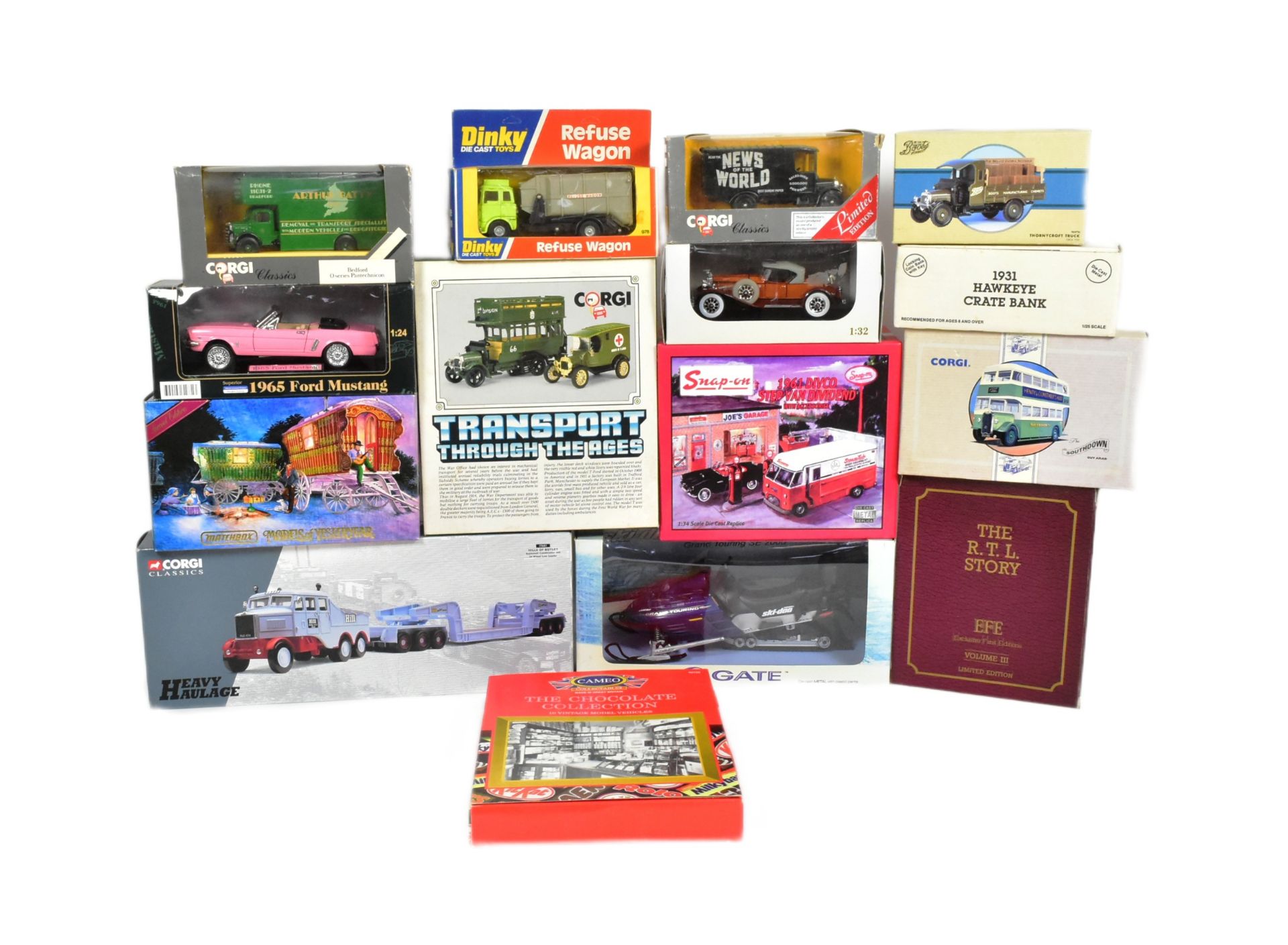 DIECAST - COLLECTION OF ASSORTED BOXED DIECAST MODELS