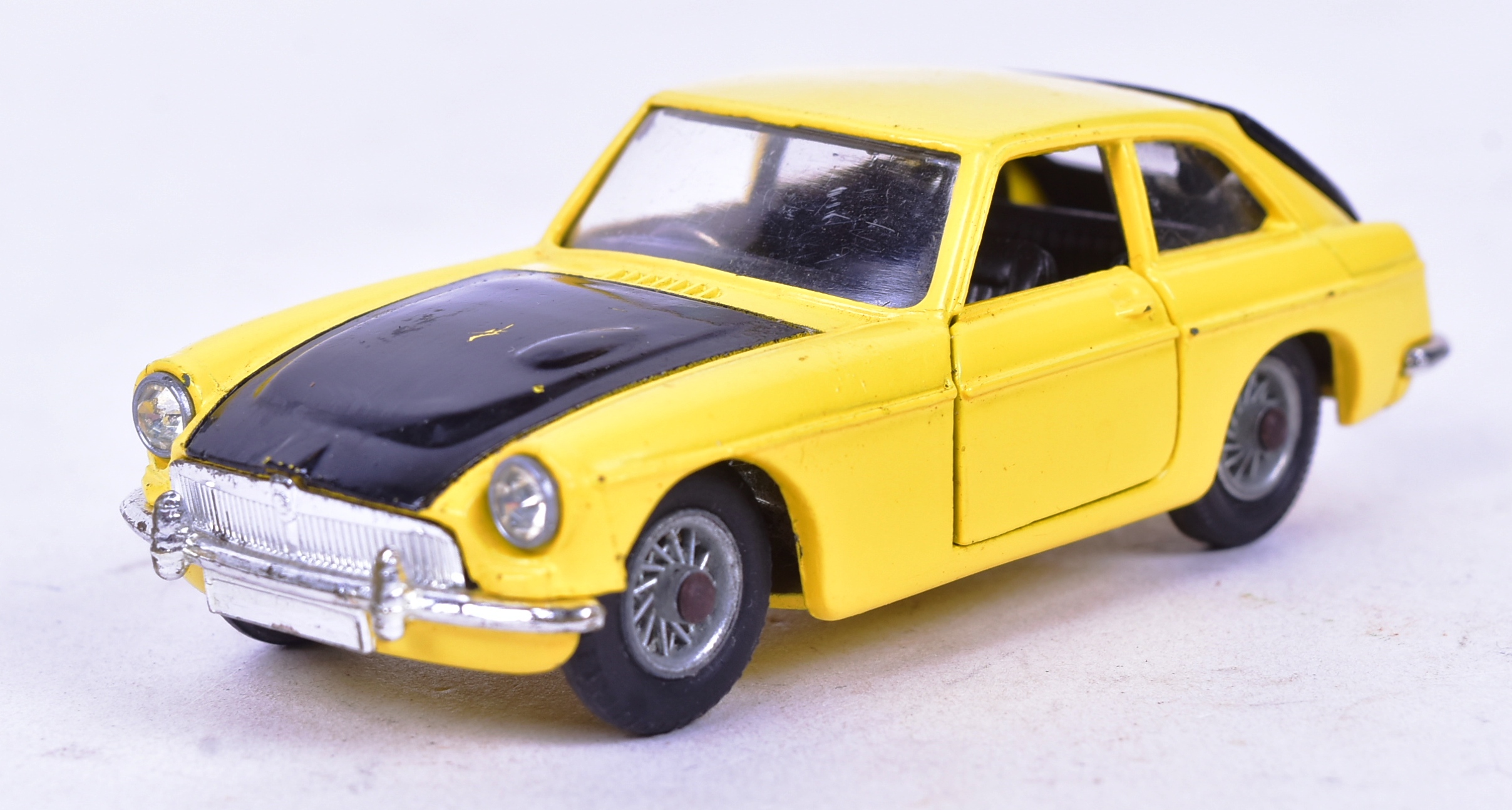 DIECAST - VINTAGE CORGI TOYS DIECAST MGB GT COMPETITION MODEL - Bild 2 aus 6