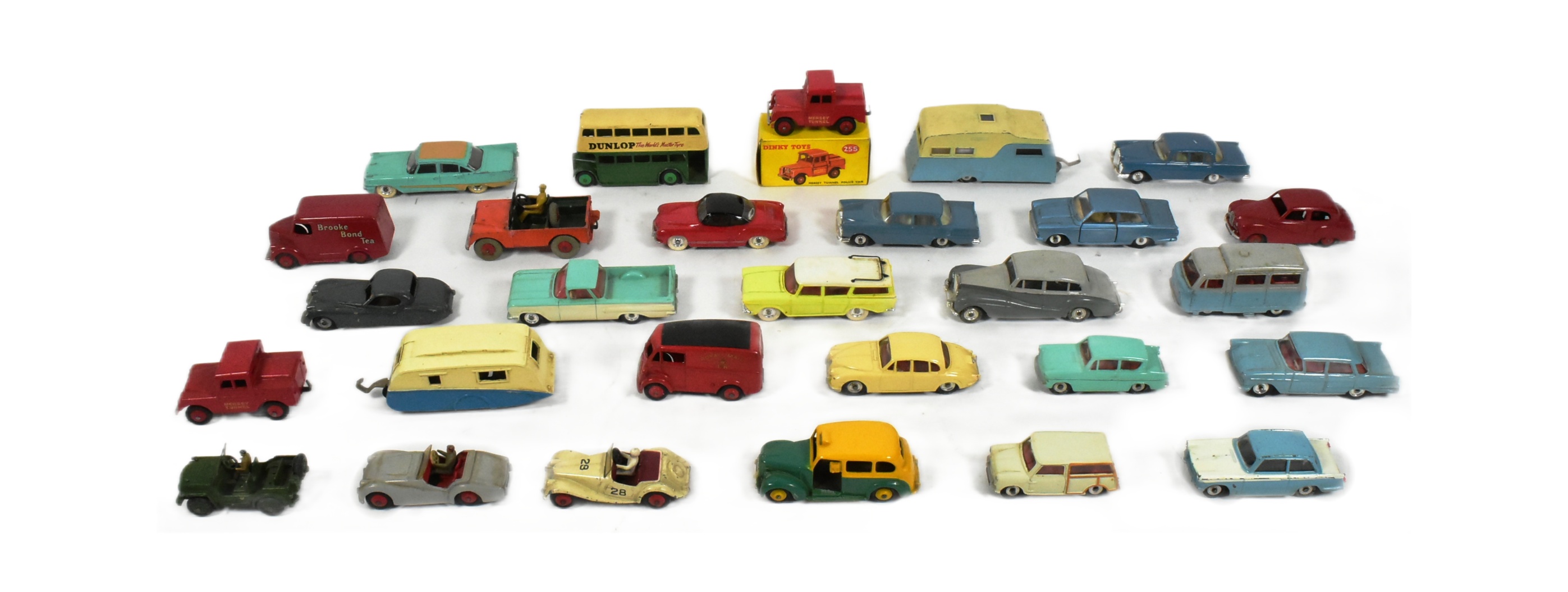 DIECAST - COLLECTION OF VINTAGE DINKY TOYS DIECAST MODELS