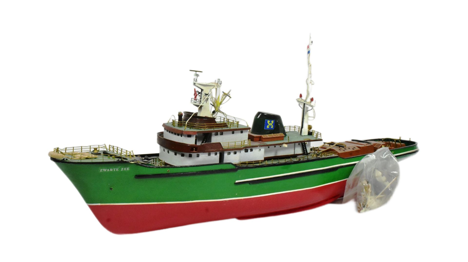 RADIO CONTROLLED BOAT - VINTAGE HAND BUILD MODEL