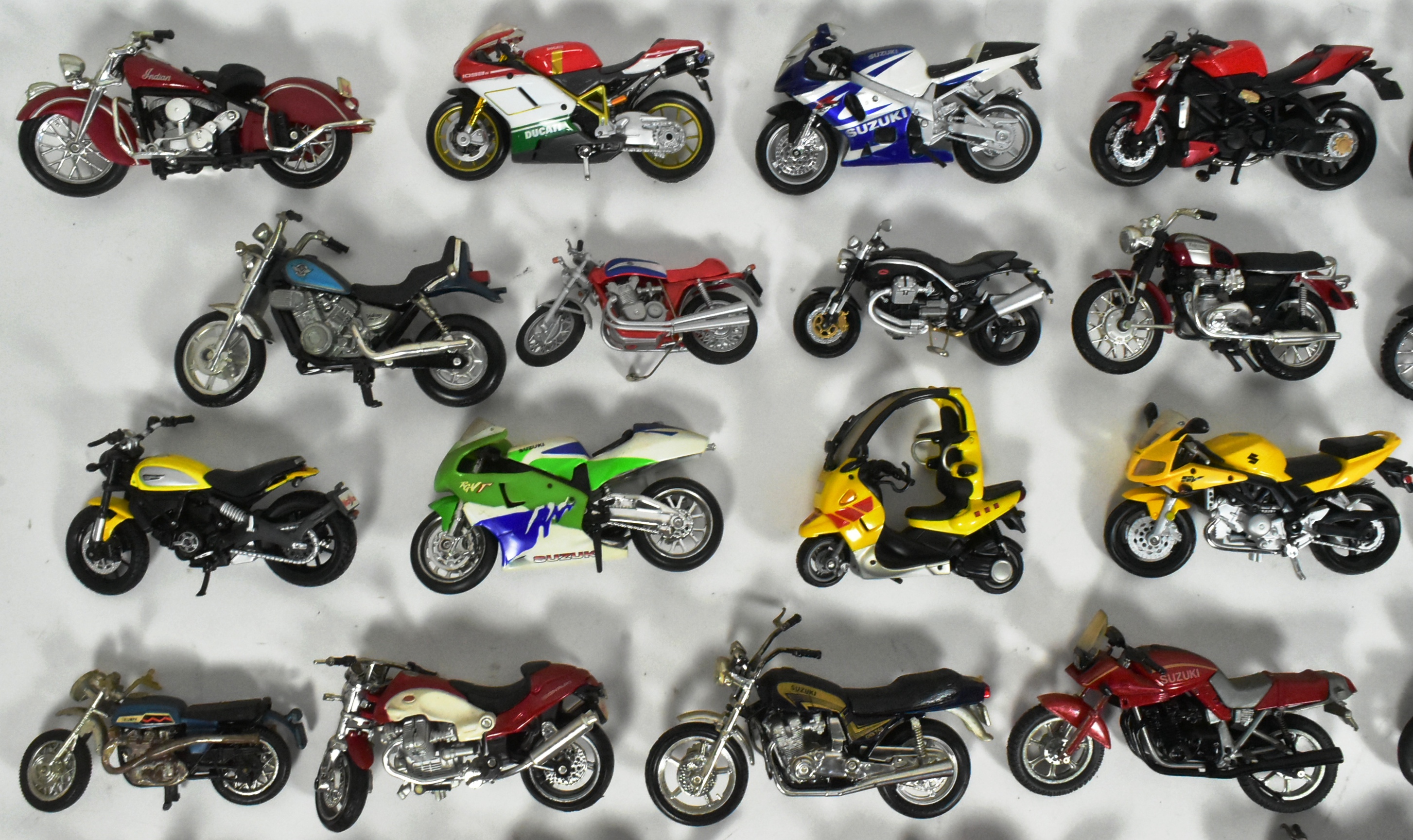 DIECAST - COLLECTION OF DIECAST MODEL MOTORBIKES - Image 5 of 5