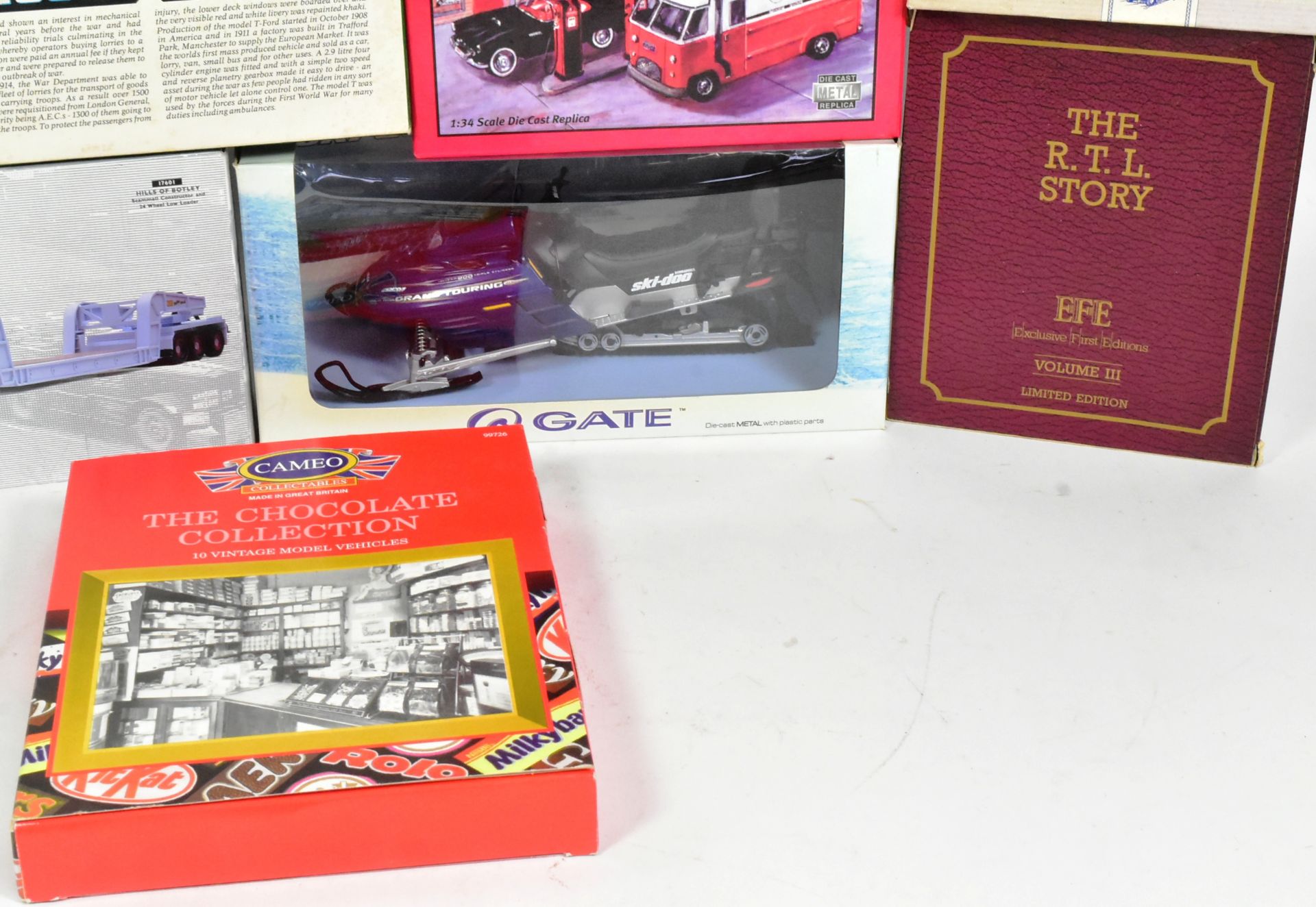 DIECAST - COLLECTION OF ASSORTED BOXED DIECAST MODELS - Image 5 of 5