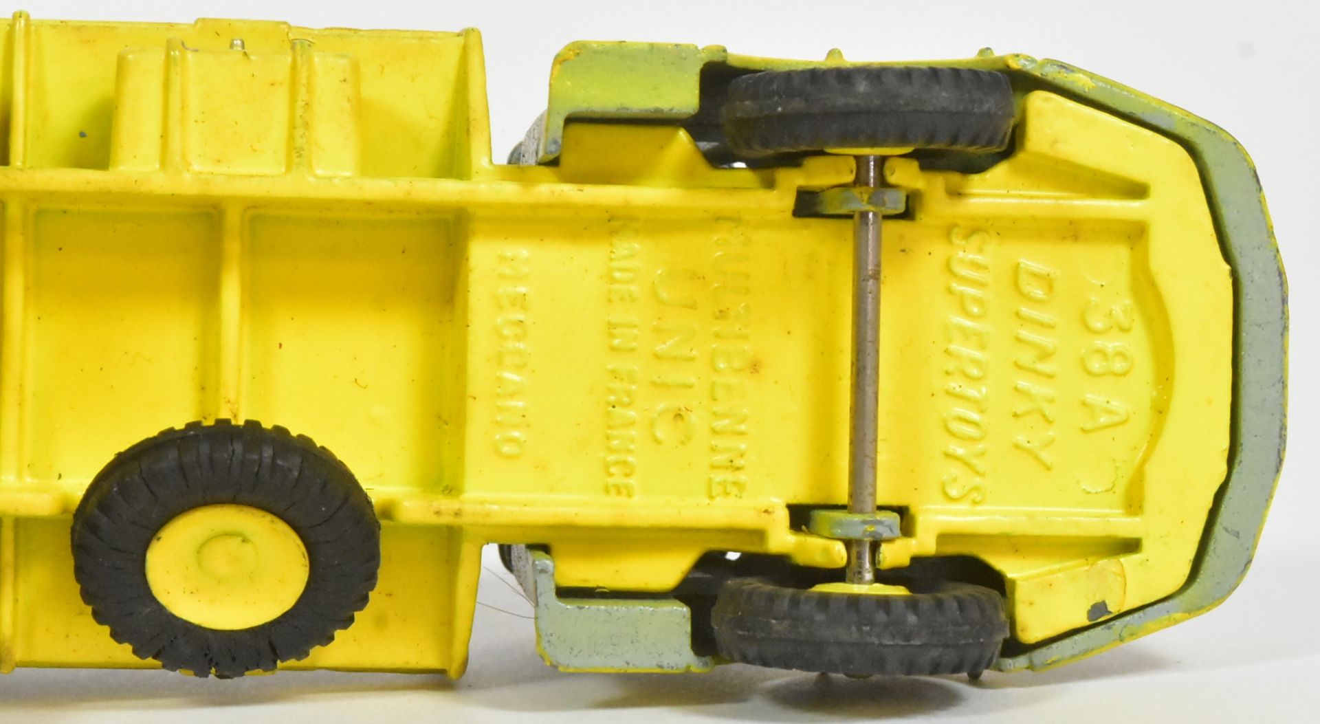DIECAST - FRENCH DINKY TOYS - SIMCA CARGO & MULTI-BUCKET TRUCK - Image 6 of 6