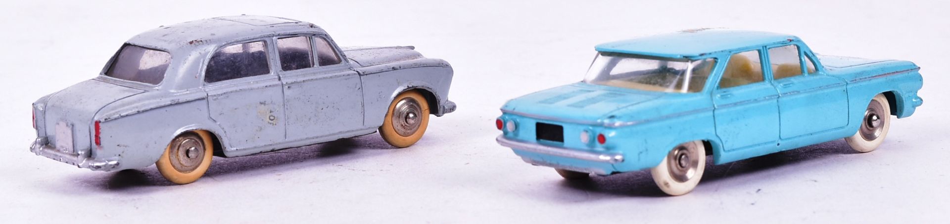 DIECAST - FRENCH DINKY TOYS - PEUGEOT 403 & CHEVROLET CORVAIR - Bild 2 aus 6