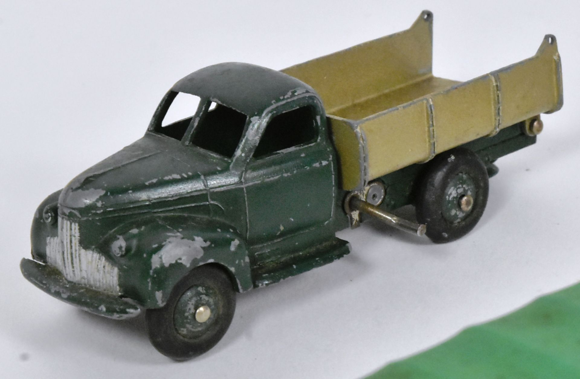 DIECAST - FRENCH DINKY TOYS - X5 ASSORTED TRUCKS - Image 2 of 6