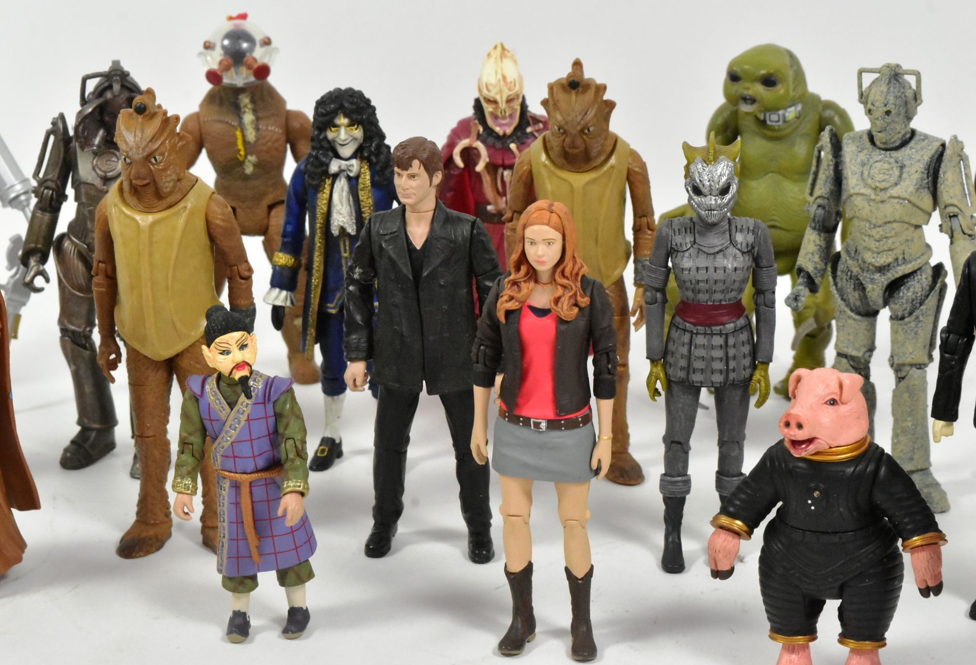 DOCTOR WHO - CHARACTER OPTIONS - COLLECTION OF ACTION FIGURES - Image 4 of 6