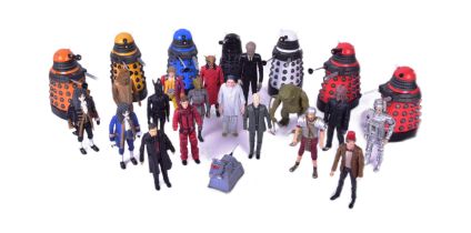 DOCTOR WHO - CHARACTER OPTIONS - COLLECTION OF ACTION FIGURES