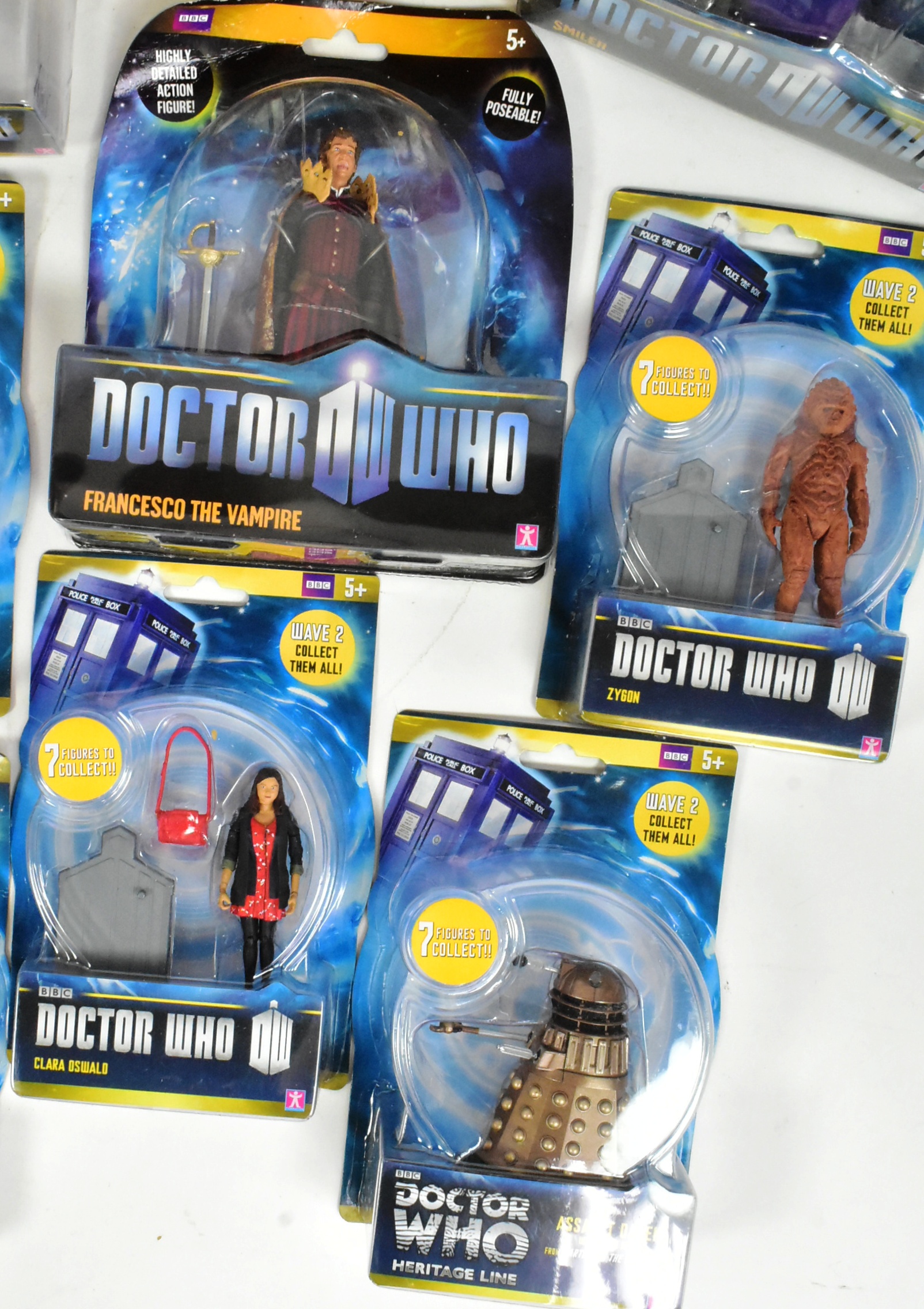 DOCTOR WHO - CHARACTER OPTIONS - CARDED ACTION FIGURES - Image 4 of 5