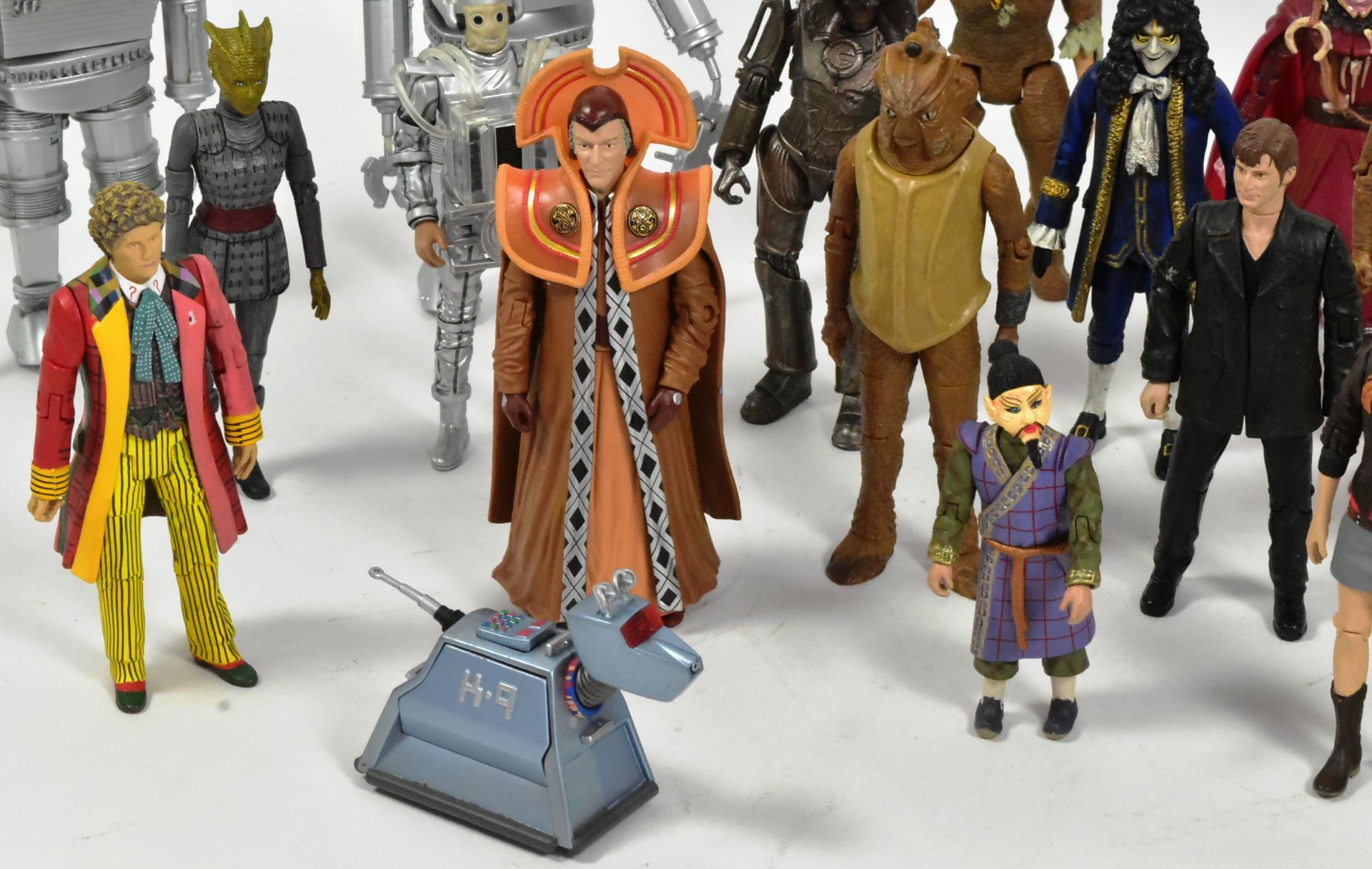 DOCTOR WHO - CHARACTER OPTIONS - COLLECTION OF ACTION FIGURES - Image 6 of 6