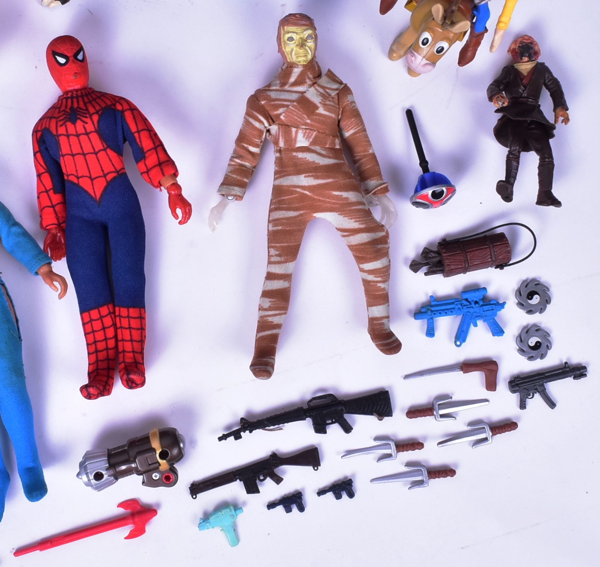 COLLECTION OF VINTAGE ACTION FIGURES - Image 5 of 5