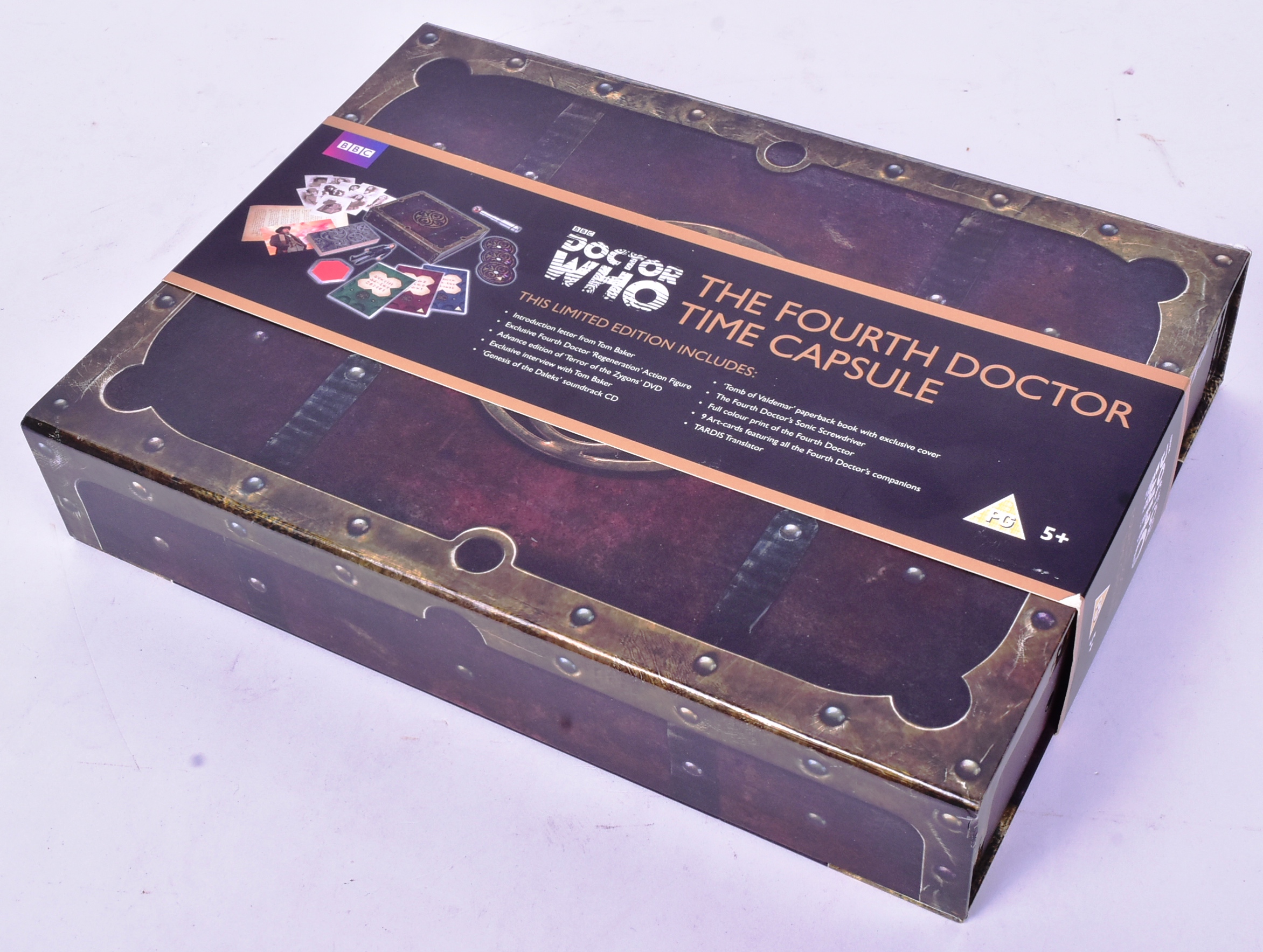 DOCTOR WHO - FOURTH DOCTOR TIME CAPSULE - BOXED SET - Image 2 of 2