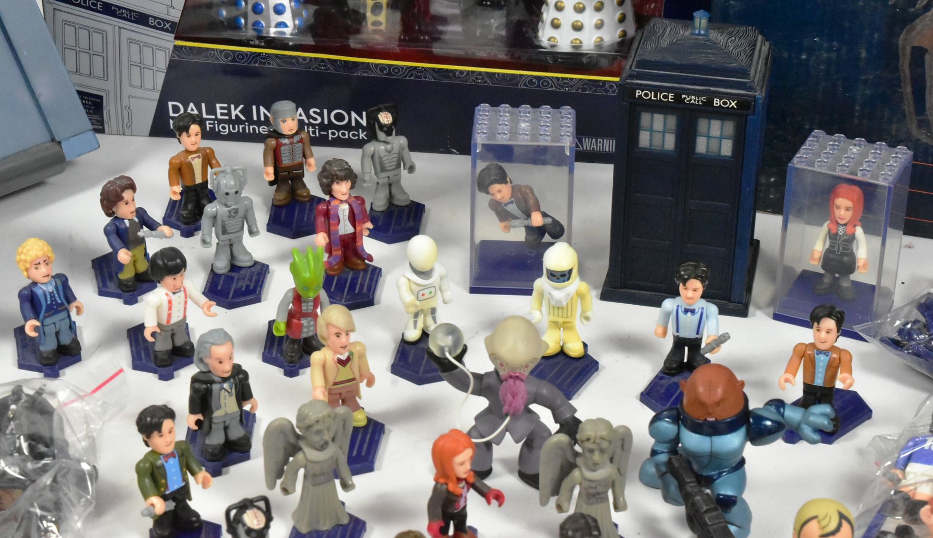 DOCTOR WHO - COLLECTION OF ASSORTED ACTION FIGURES - Image 5 of 8