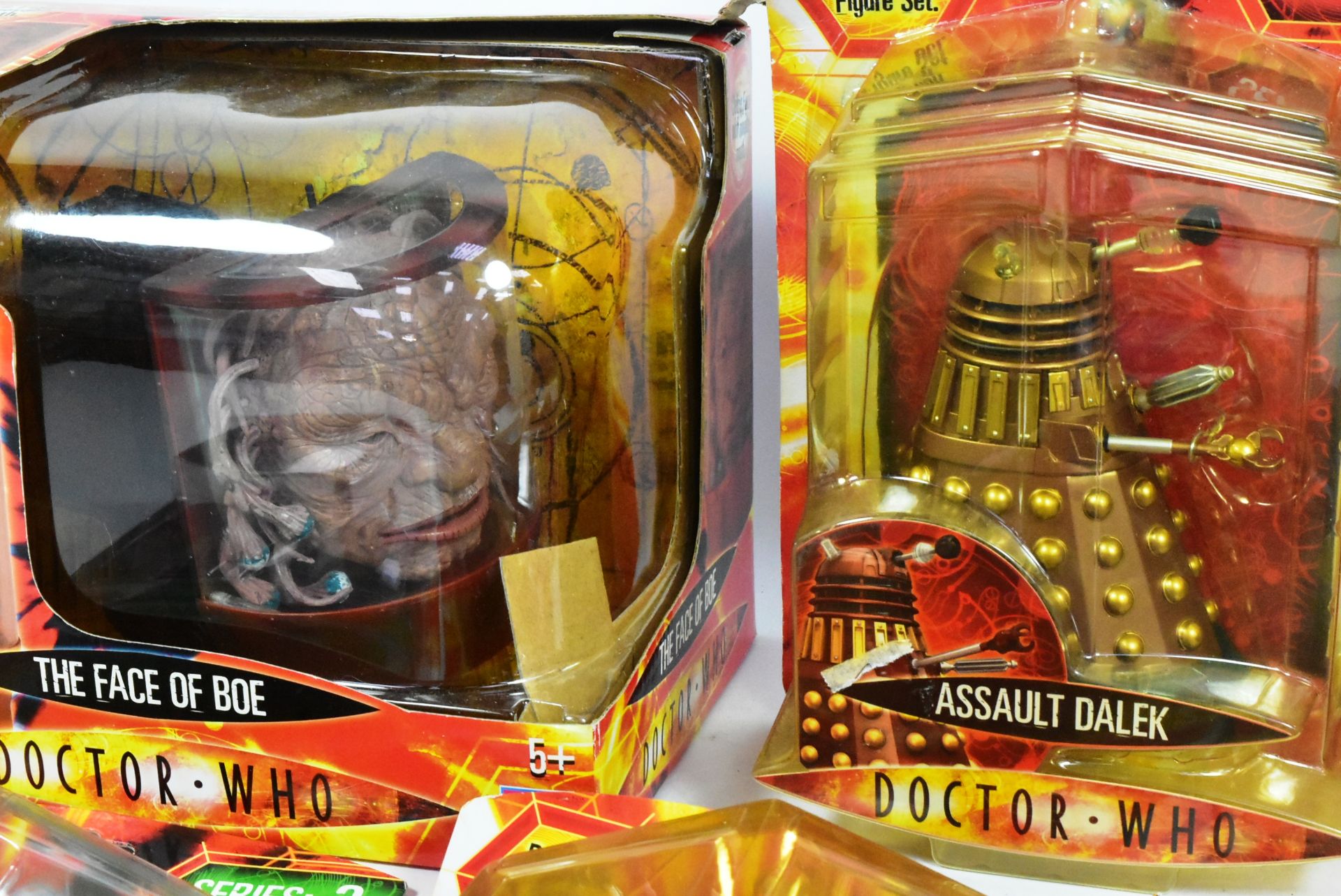 DOCTOR WHO - CHARACTER OPTIONS - CARDED ACTION FIGURES - Image 2 of 5