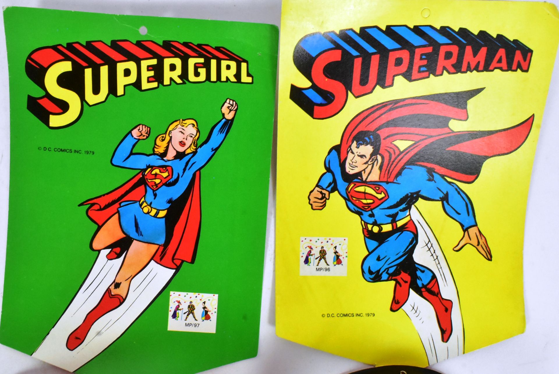 DC COMICS - SCARCE VINTAGE EX-SHOP STOCK SUPERGIRL / SUPERMAN MASKS - Image 5 of 5