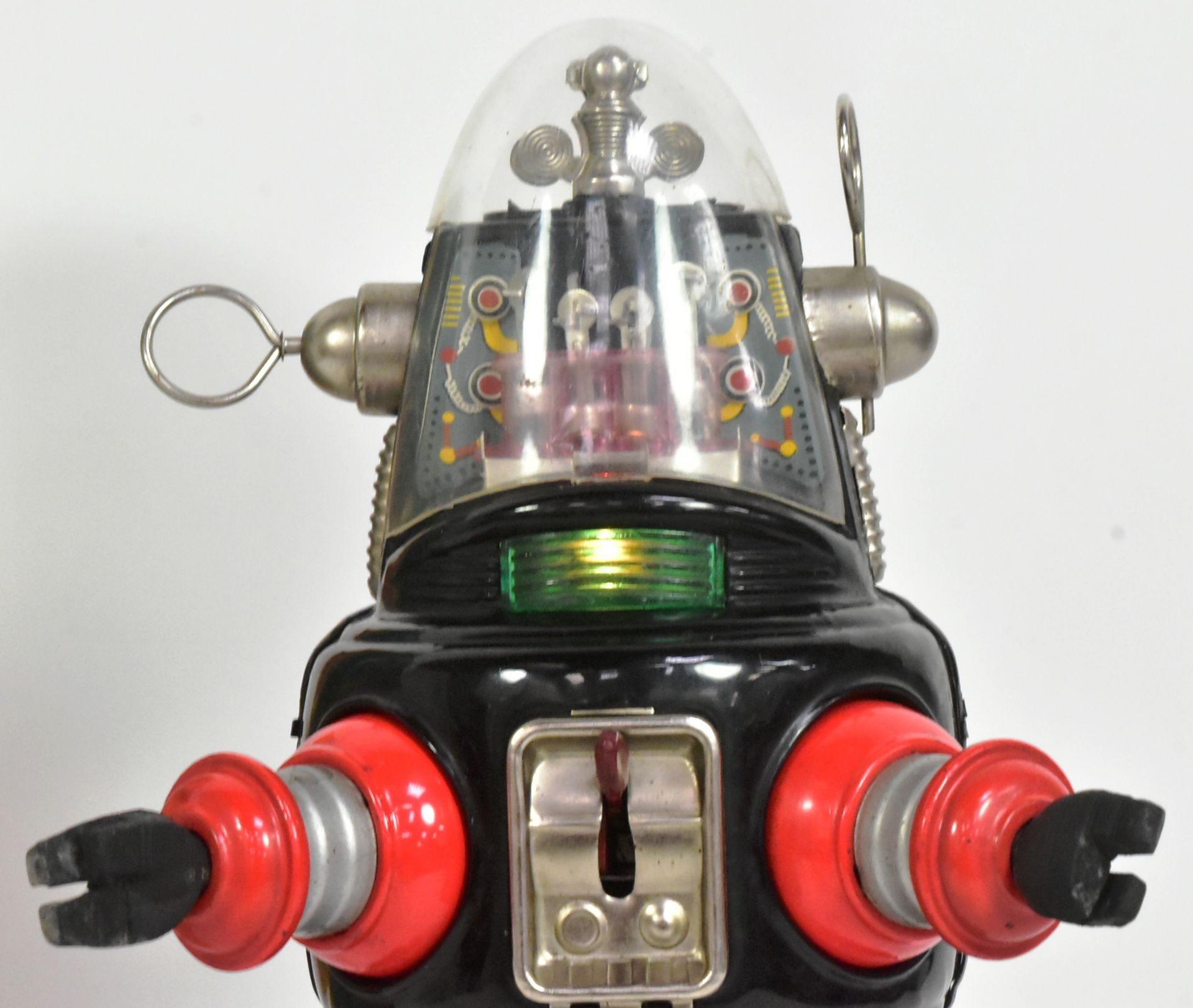 VINTAGE JAPANESE BATTERY OPERATED ROBBY THE ROBOT - Bild 3 aus 7