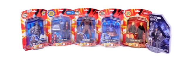 DOCTOR WHO - CHARACTER OPTIONS / UT TOYS - CARDED ACTION FIGURES