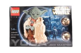 LEGO - STAR WARS - ULTIMATE COLLECTOR SERIES - YODA
