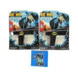 DC COMICS - VINTAGE RACK PACK WATER PISTOLS & PIN BADGE