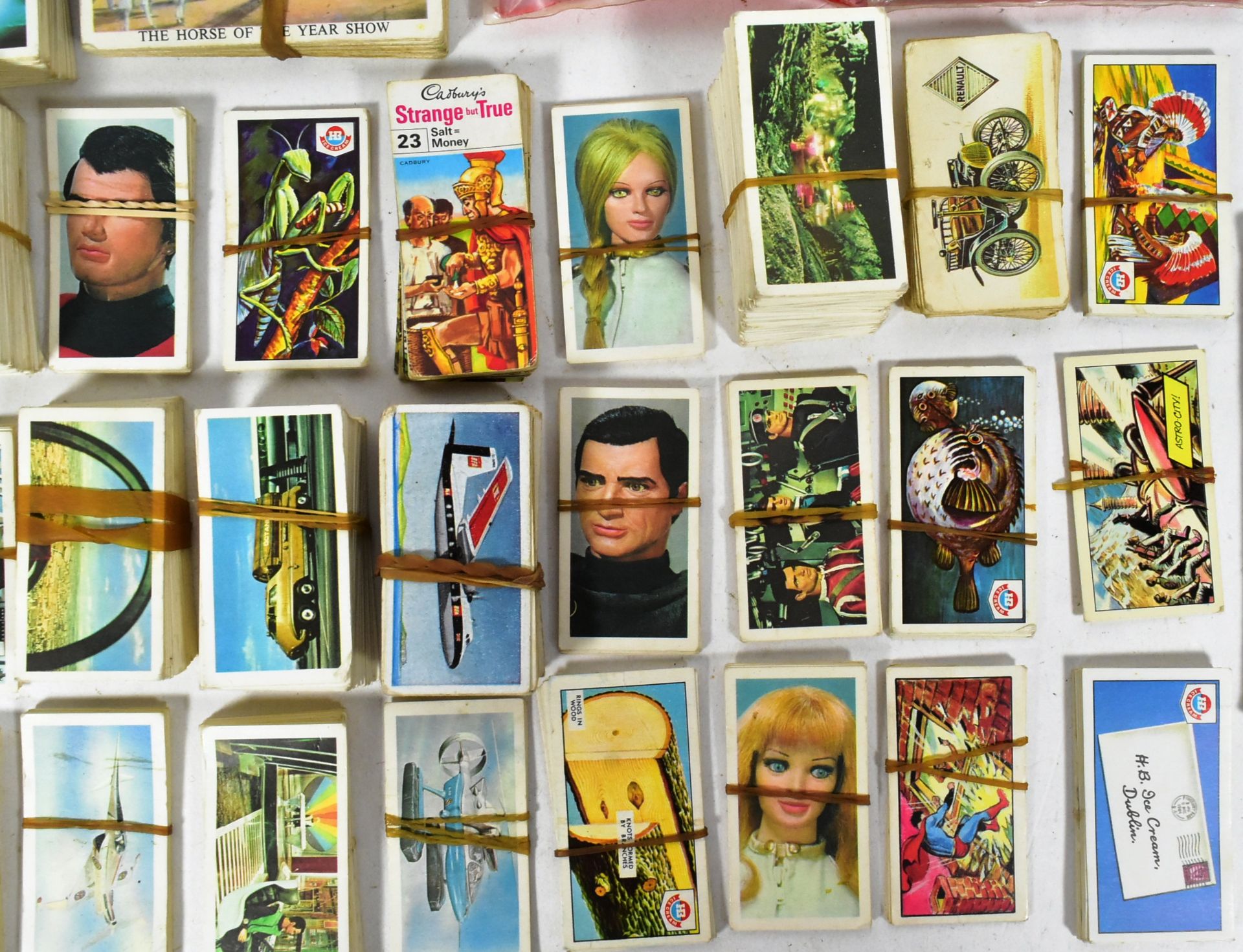 BUBBLEGUM / TRADING CARDS - PLANET OF THE APES, BATMAN, GERRY ANDERSON ETC - Bild 2 aus 5