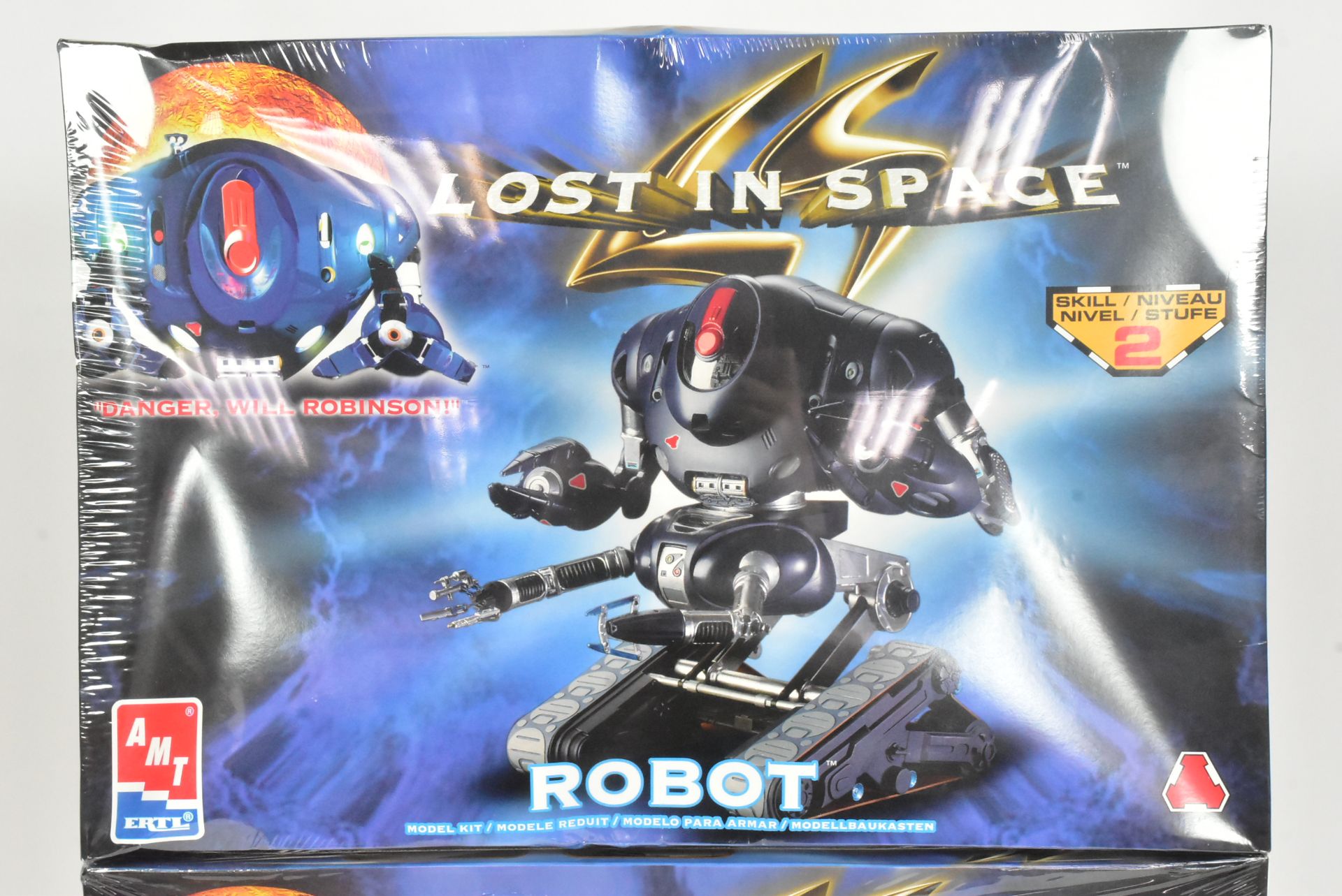 LOST IN SPACE - X2 ERTL MODEL KITS - ROBOT & JUPITER 2 - Image 2 of 4