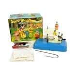 RETRO TOYS - WALT DISNEY SNOW WHITE SEWING MACHINE