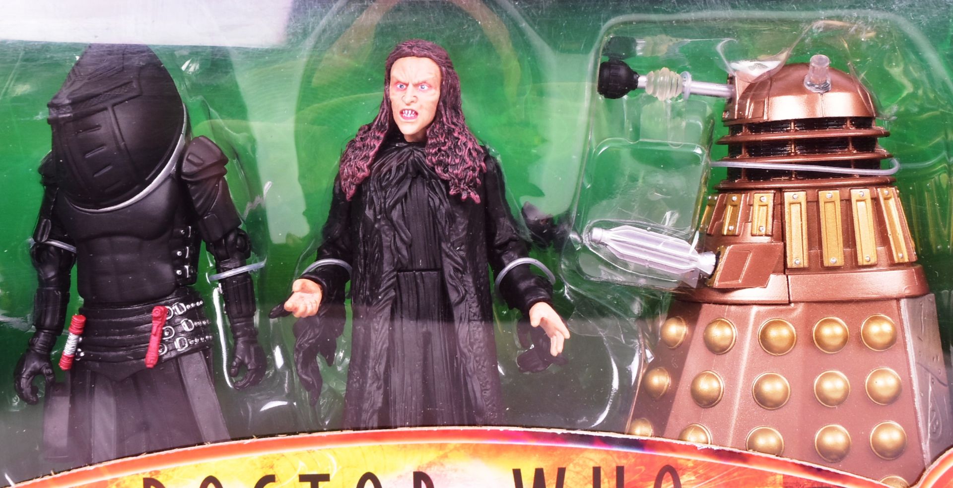 DOCTOR WHO - CHARACTER OPTIONS - ACTION FIGURE SET - Image 3 of 4