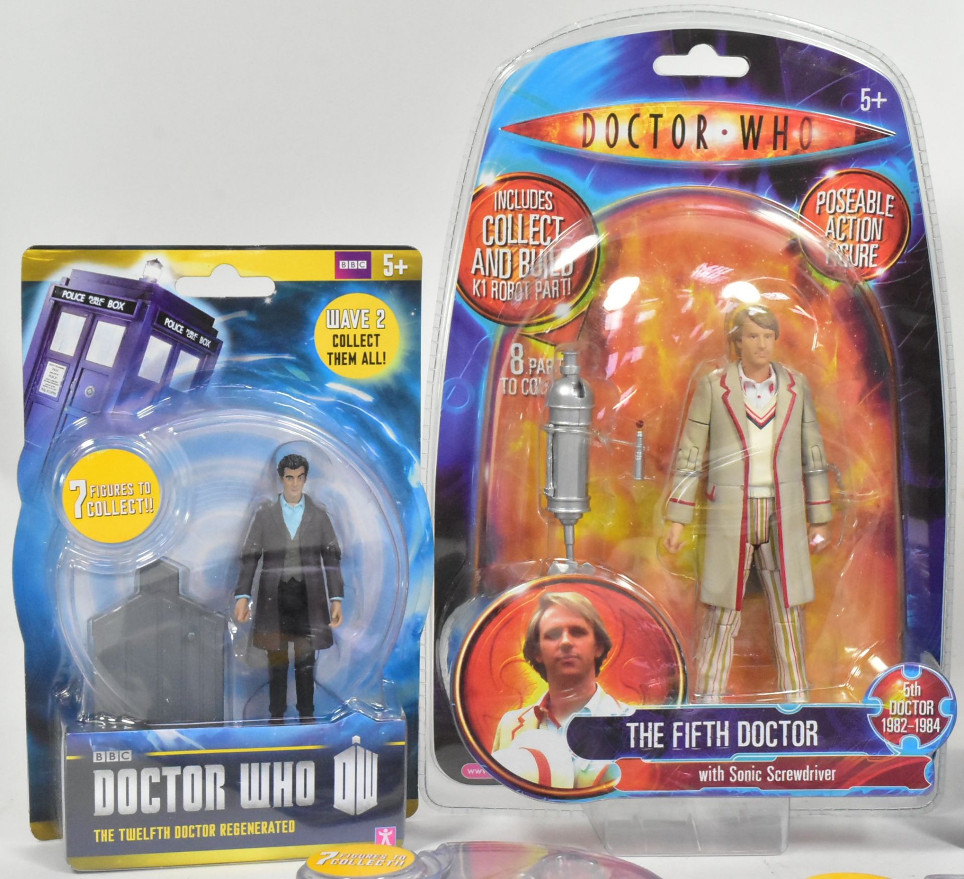 DOCTOR WHO - THE DOCTOR - COLLECTION OF ACTION FIGURES - Image 4 of 5