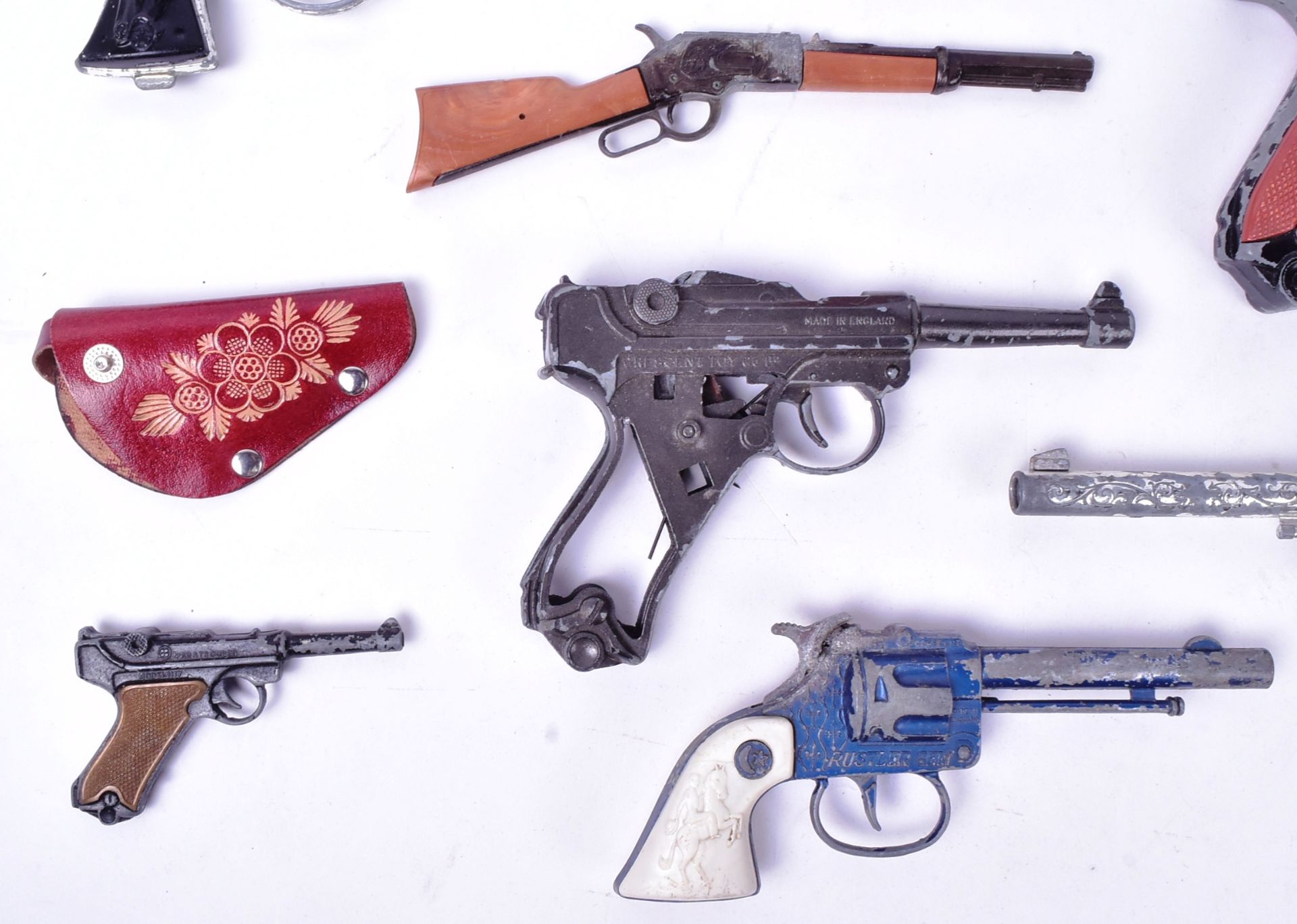 COLLECTION OF VINTAGE CHILDRENS TOY PISTOLS - Image 2 of 5