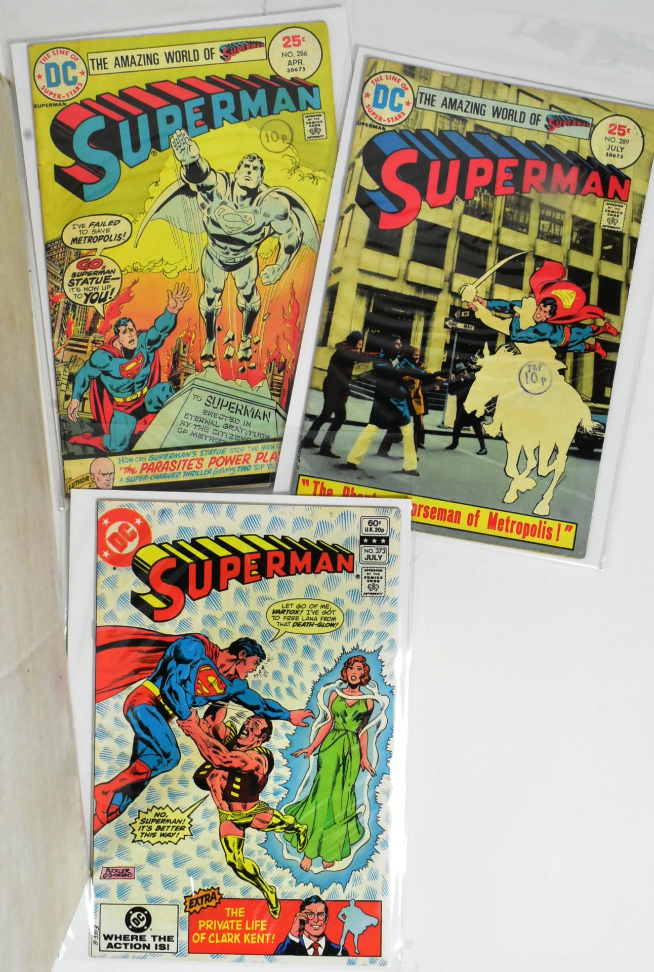 COMICS - COLLECTION OF VINTAGE DC SUPERMAN COMICS - Image 3 of 5