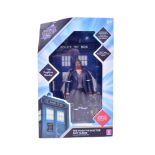 DOCTOR WHO - CHARACTER OPTIONS - FUGITIVE DOCTOR FIGURE SET