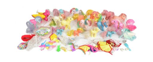 MY LITTLE PONY - HASBRO MY LITTLE PONY FIGURES